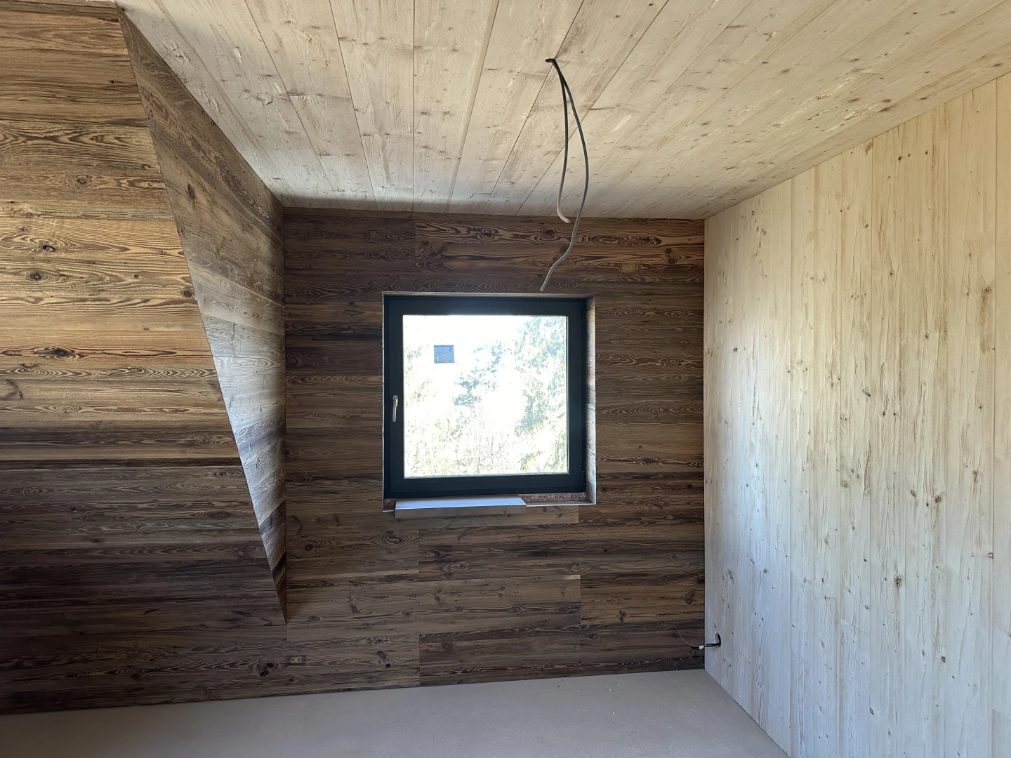Masivní 3-vrstvé biodesky STARÉ DŘEVO 20x280mm P+D , Smrk AB. Třída